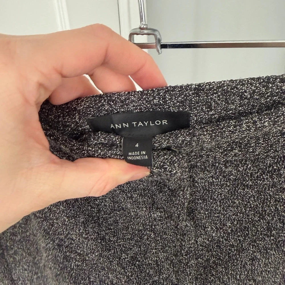Ann Taylor Charcoal Wide-Leg Cropped Pants - Picture 3 of 5